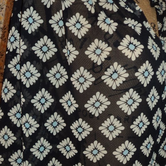 Tunic Style Top - Picture 4 of 7